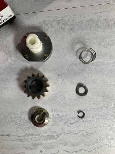 Briggs & Stratton 693699 Drive Starter OEM (6922724540599)